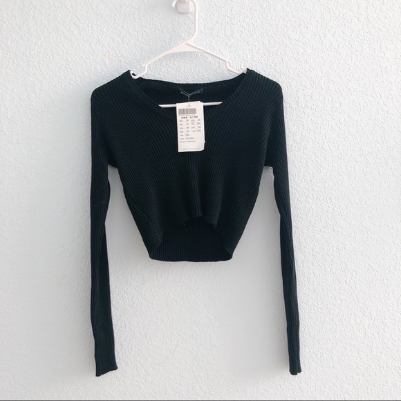 Brandy Melville Sweaters - brandy melville black millennia sweater